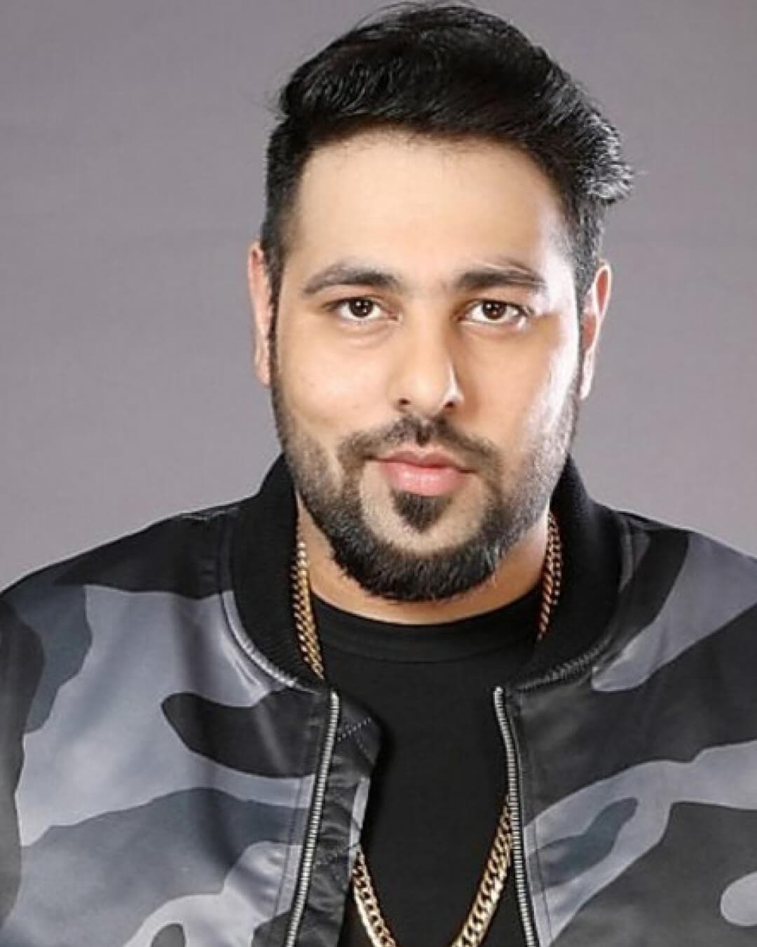 Exclusive pre release of his song Morni